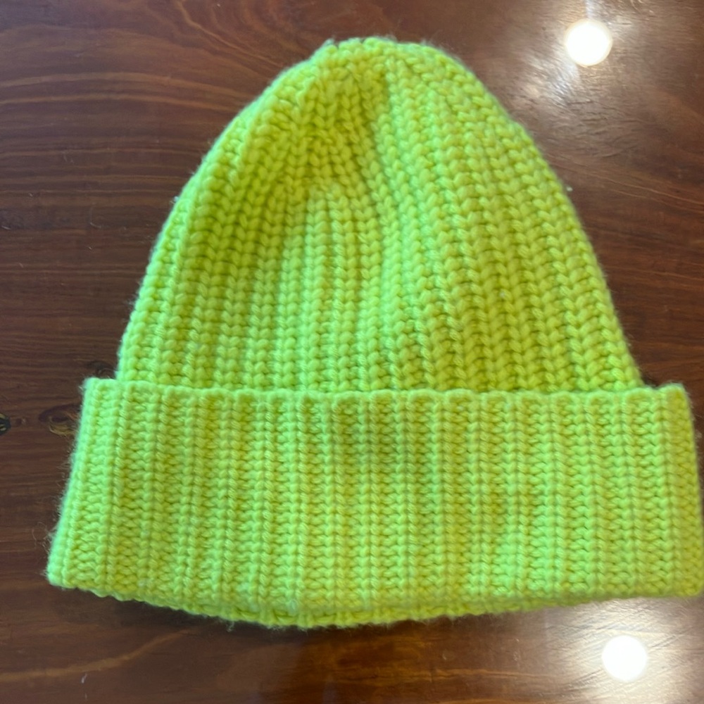100% cashmere beanie
